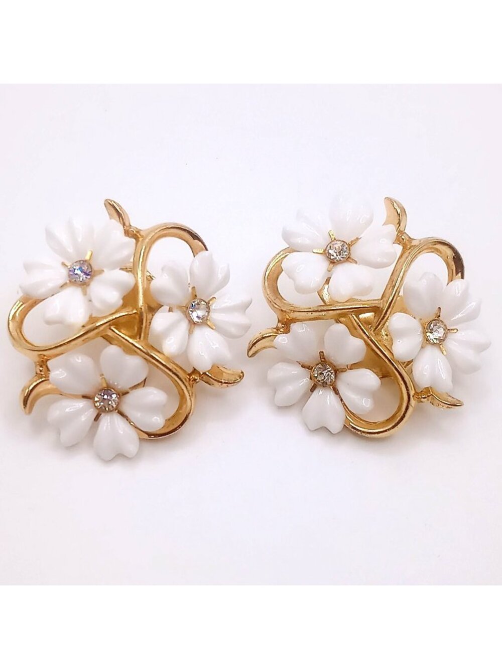 Vintage Trifari White Lucite Flower Clip on Earrings Gold Tone Mid Century 50's
